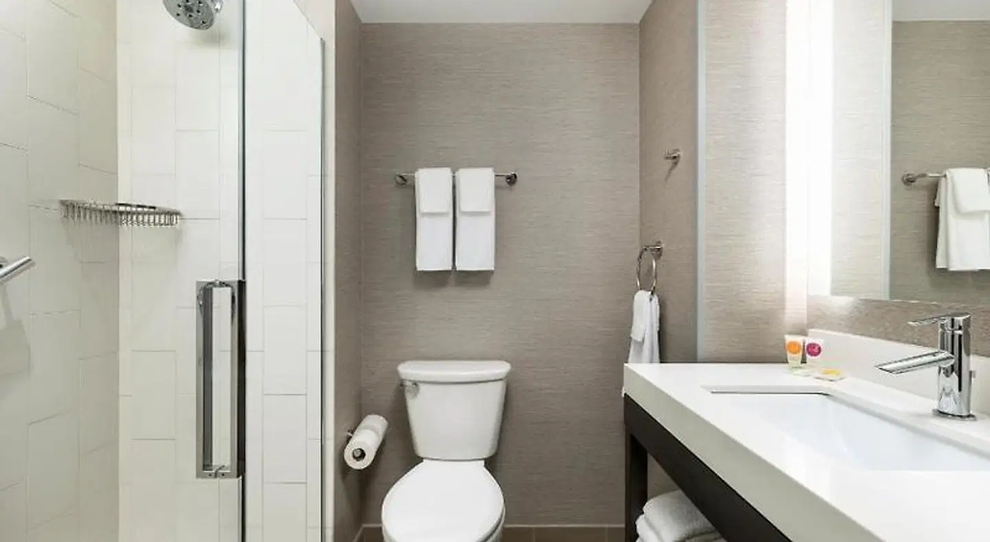 Hyatt Place New York City / Times Square Badezimmer