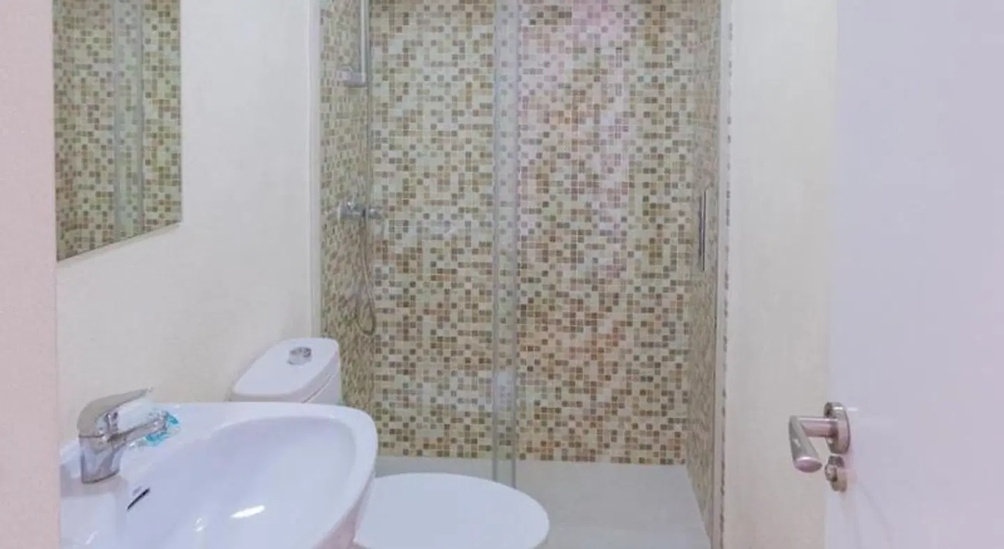 Baleàric Ibiza Hostal Badezimmer