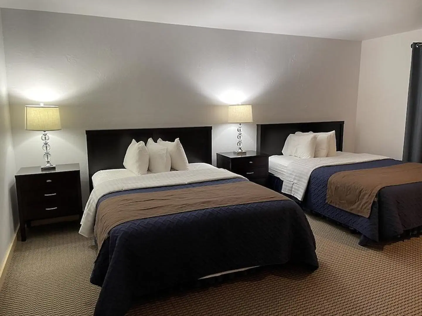 Valley Hi Motel ROOM_EXAMPLE