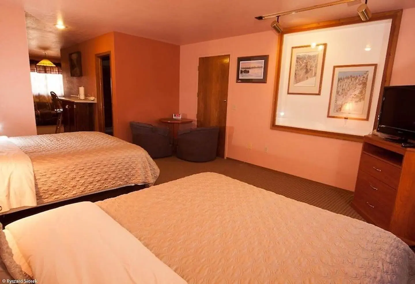 Valley Hi Motel ROOM_EXAMPLE