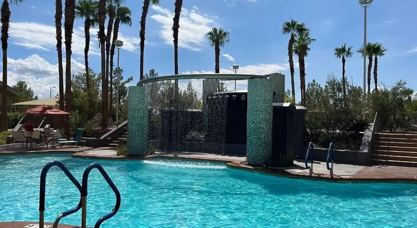 The Grandview At Las Vegas OUTDOOR_POOL