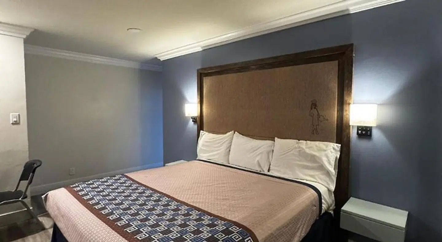Friendship Motor Inn ROOM_EXAMPLE