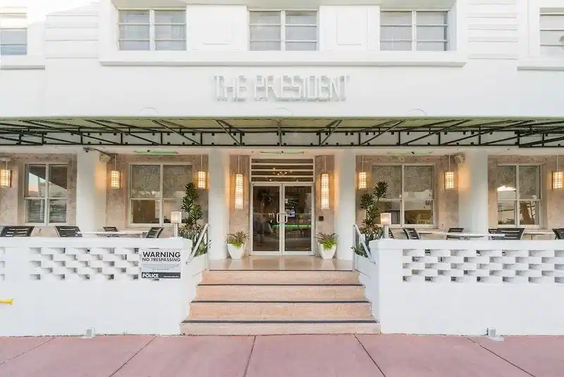 President Villa – Hotelfoto
