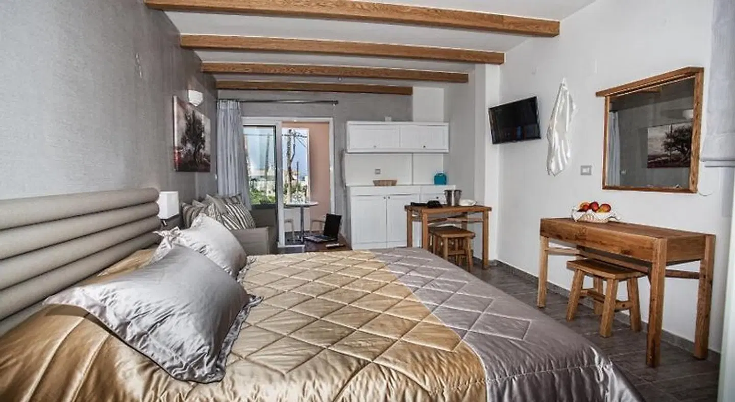 Omiros Boutique Hotel ROOM_EXAMPLE