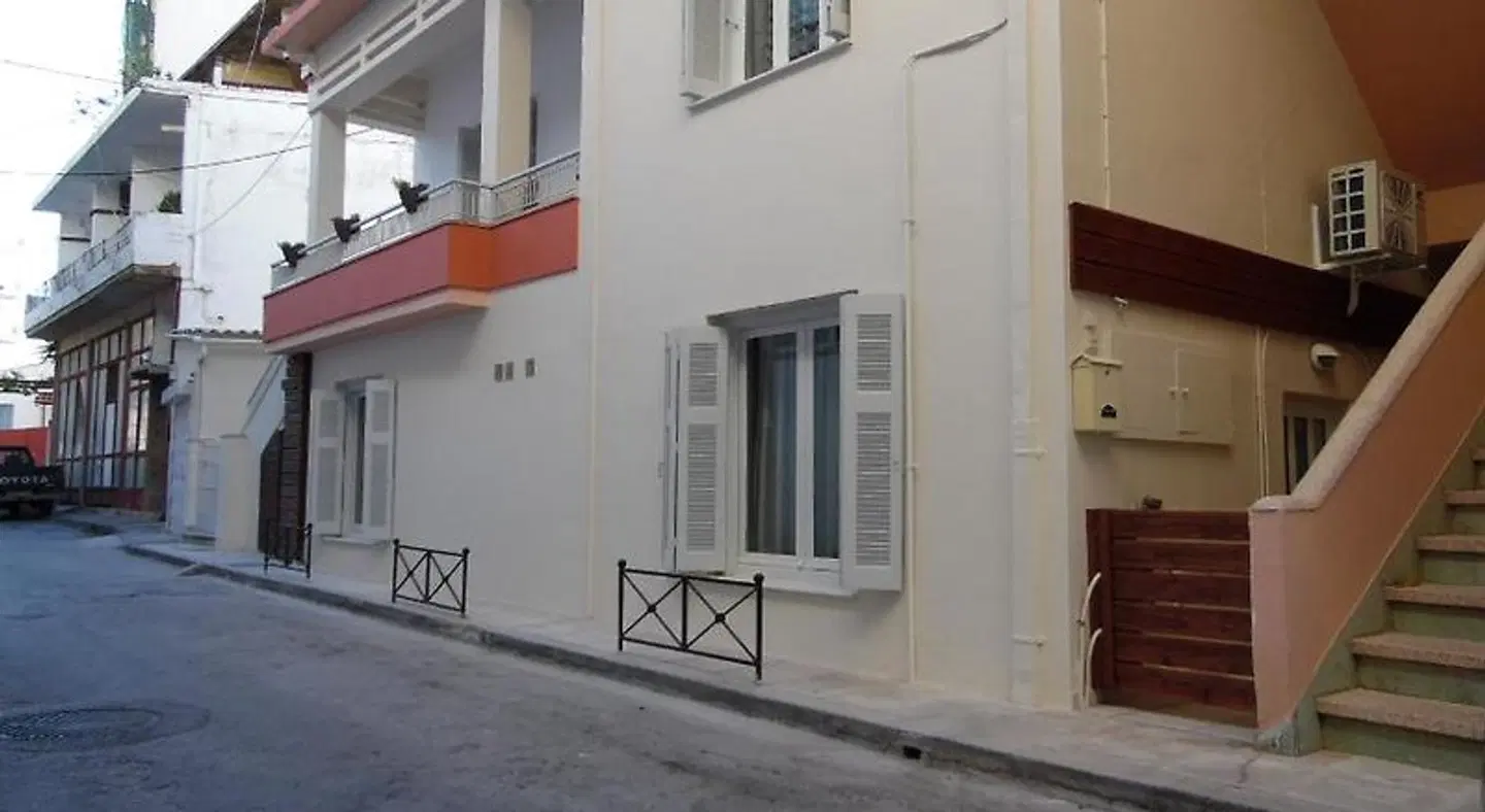 Geana Apartments EXTERIOR