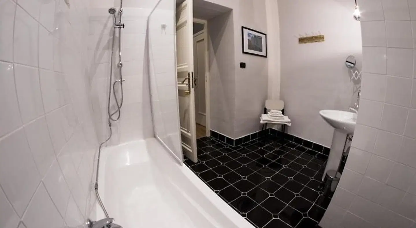 Balate Maqueda B&B Badezimmer