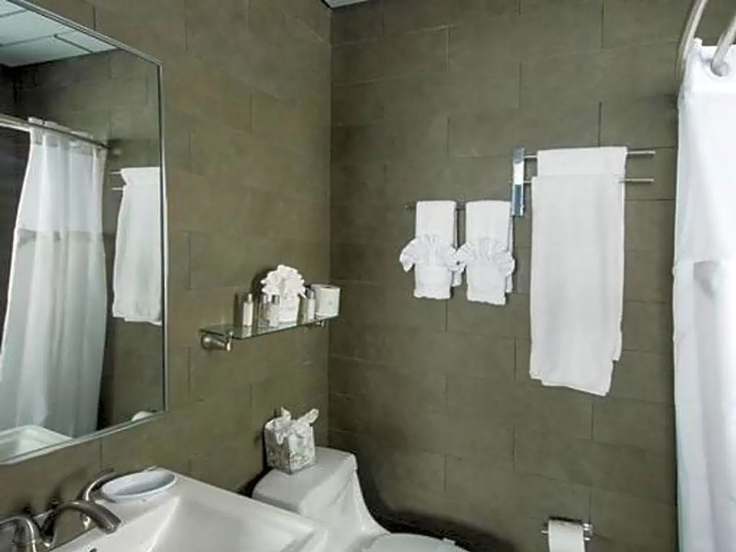 Kent Hotel Badezimmer