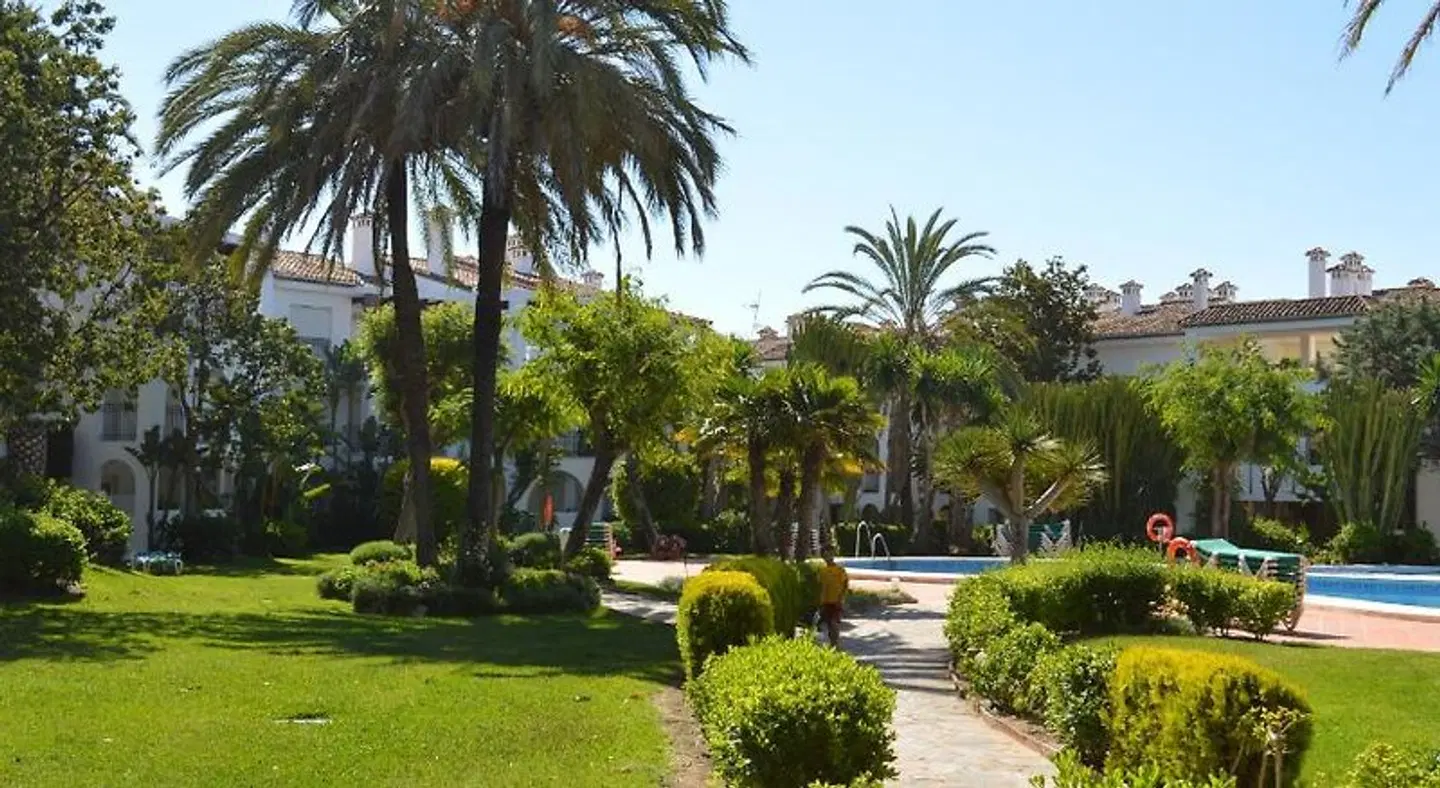 Hacienda Beach Garten