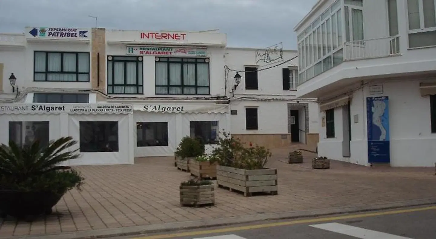 S'Algaret Hostal EXTERIOR