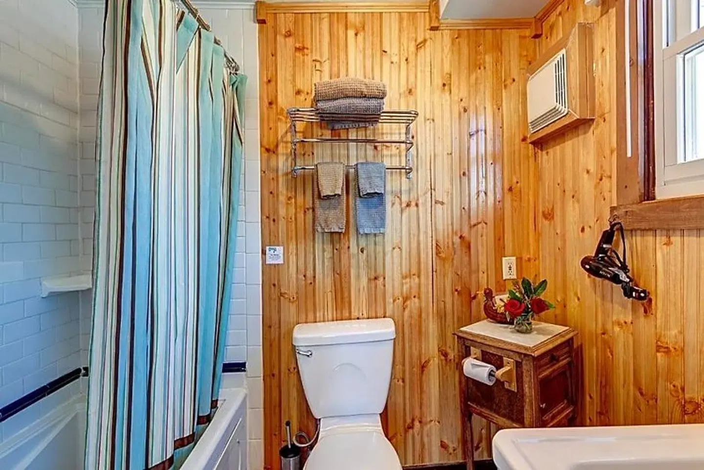 Fireside Inn ROOM_EXAMPLE