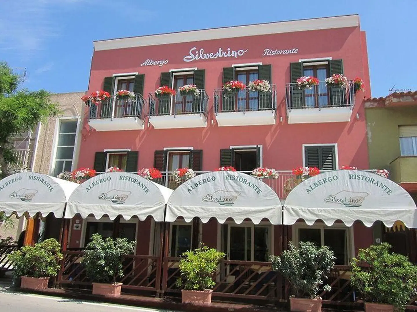 Silvestrino EXTERIOR
