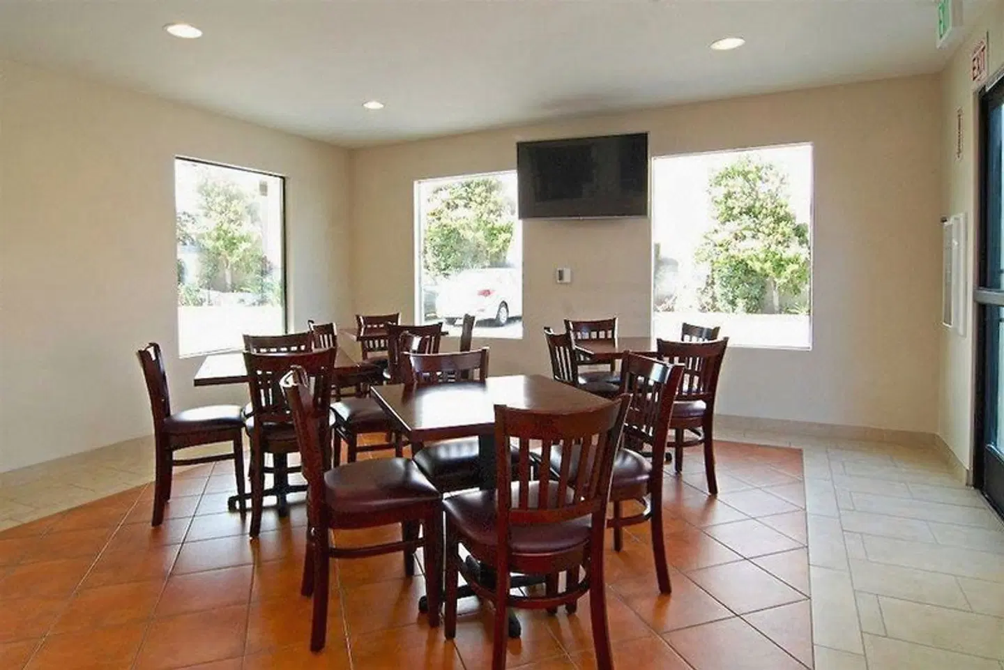 Chariot Inn Restaurant