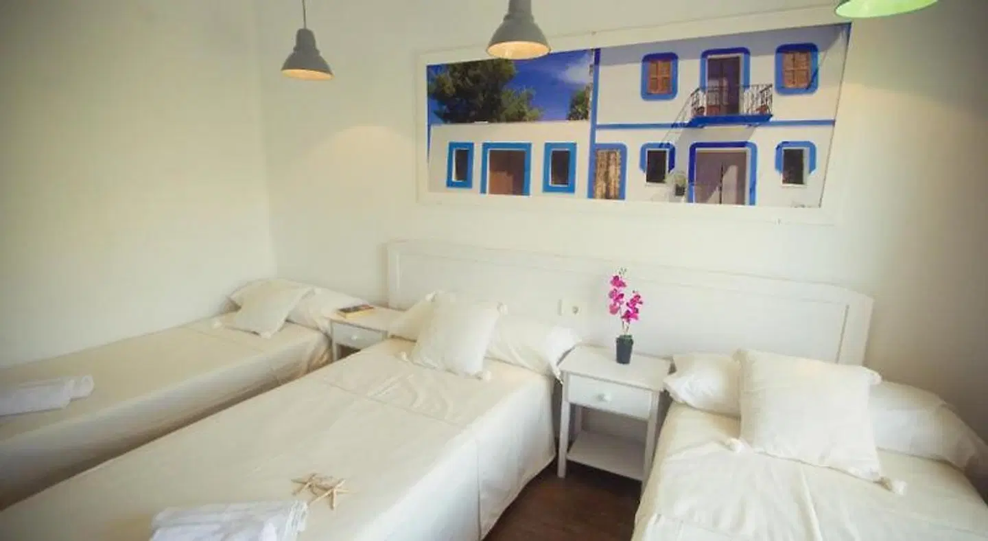 Sunset Ibiza Hostal ROOM_EXAMPLE