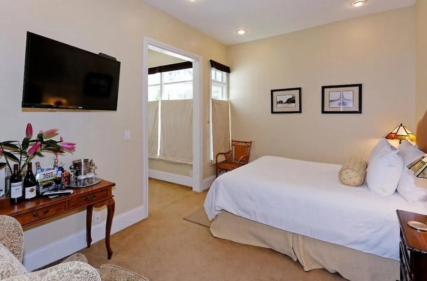 The Gables Inn Sausalito ROOM_EXAMPLE