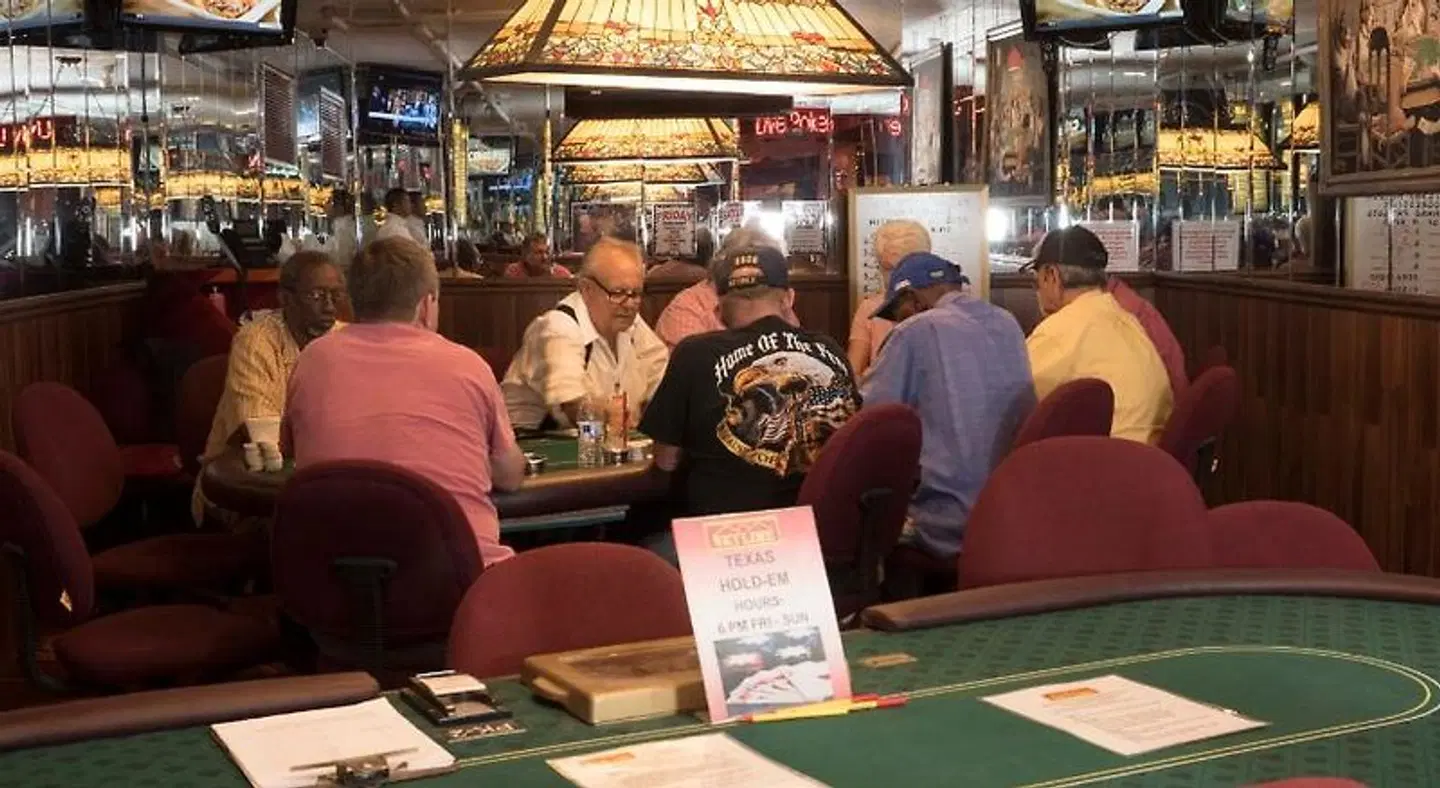 Skyline Hotel and Casino LOUNGE_LOBBY