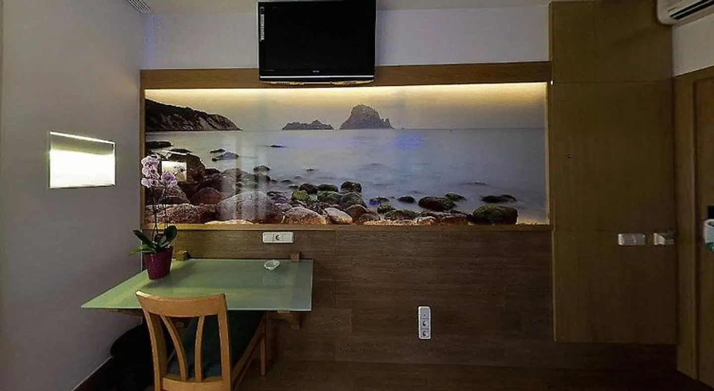 Lux Isla Restaurant