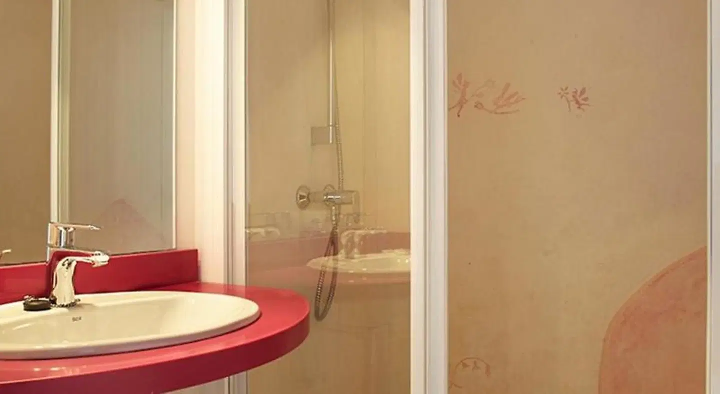 Talamanca Hostal Badezimmer