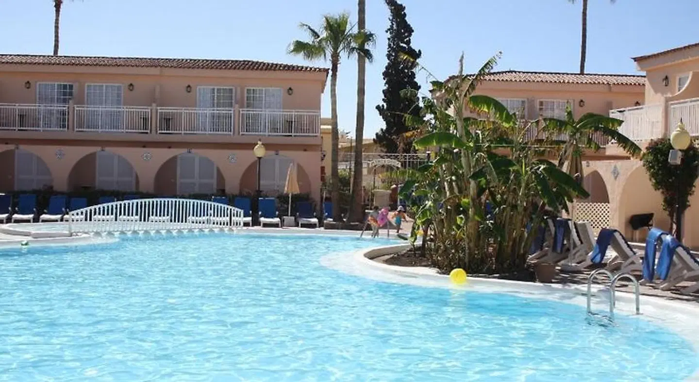 Bungalows Parque Nogal OUTDOOR_POOL