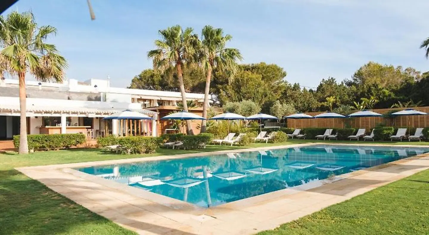 Gecko Hotel & Beach Club OUTDOOR_POOL