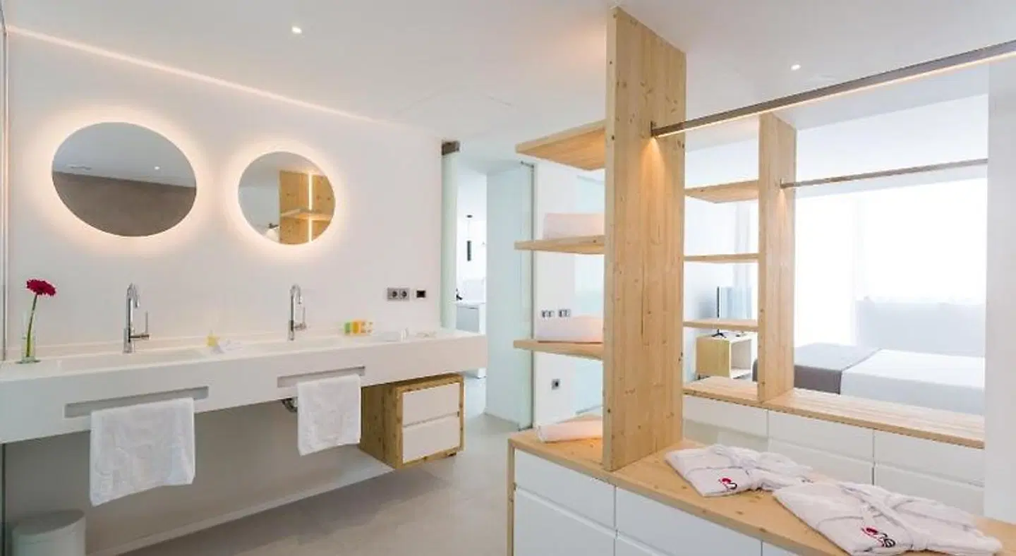 One Ibiza Beach Suites Badezimmer