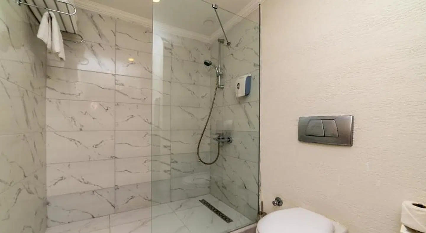 Transatlantik Hotel And Spa Badezimmer