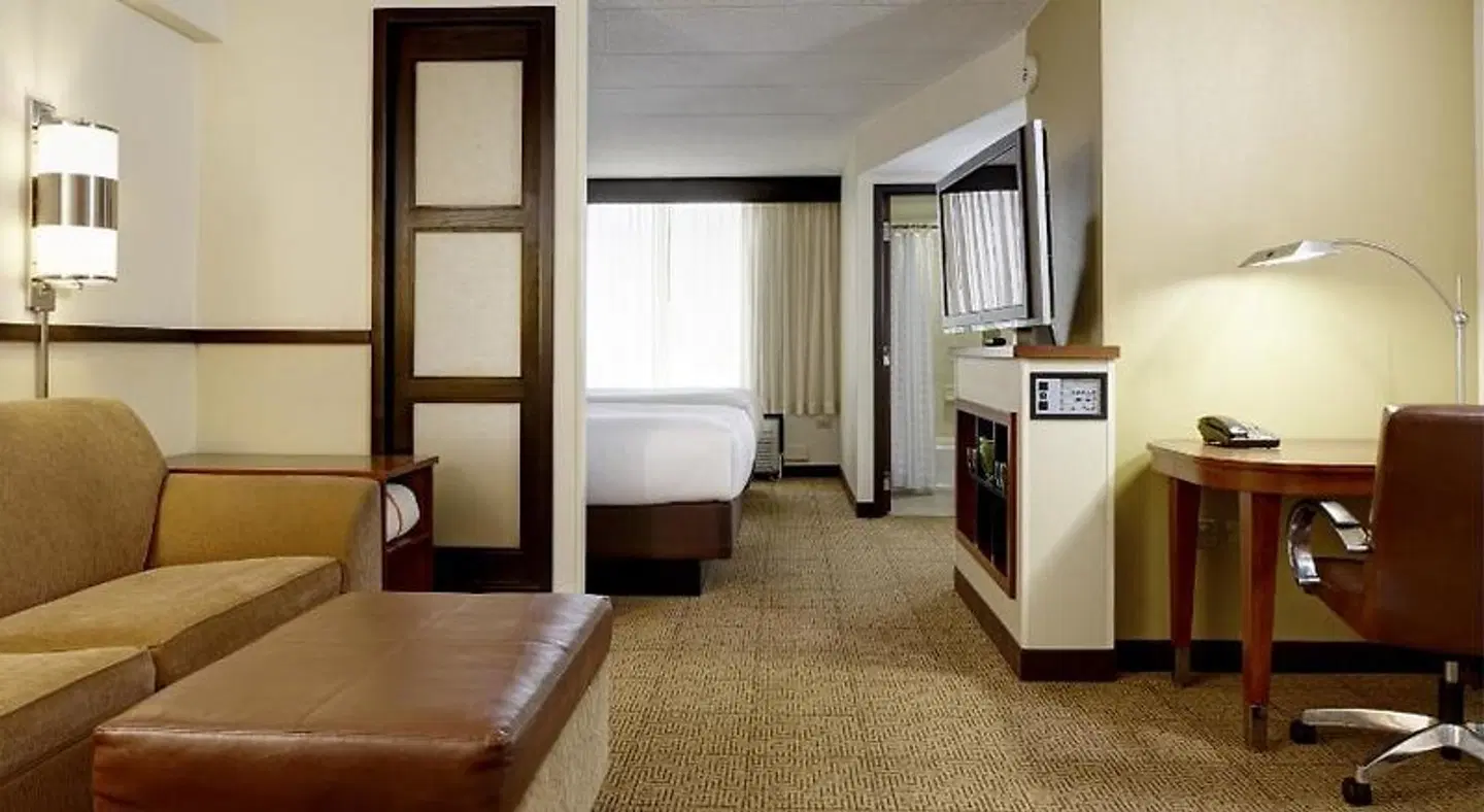 Hyatt Place Tampa Airport/Westshore ROOM_EXAMPLE