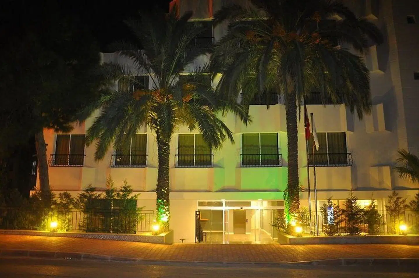 ON Hotel EXTERIOR