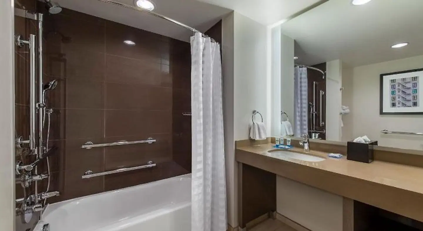 Hyatt House Denver/Downtown Badezimmer