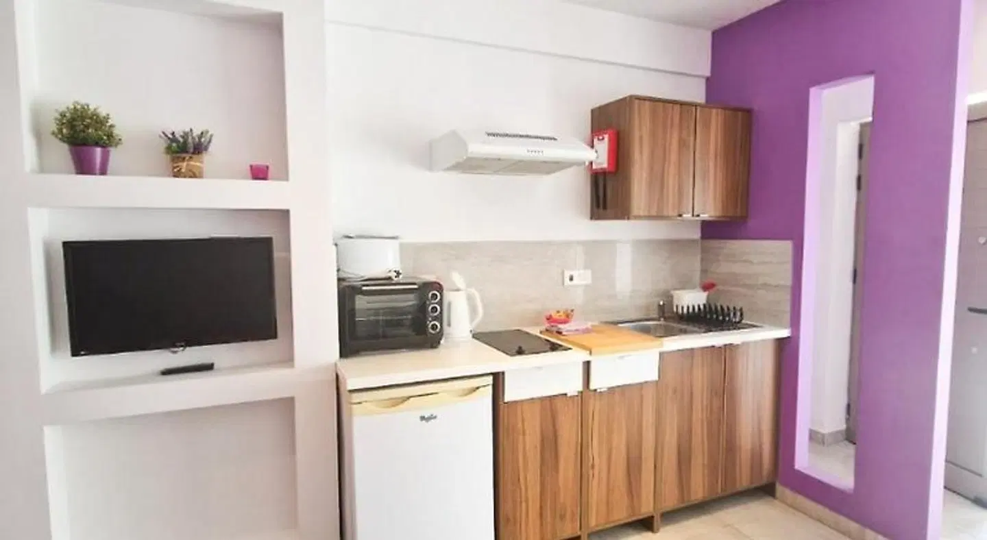 Rainbow Apartments ROOM_EXAMPLE