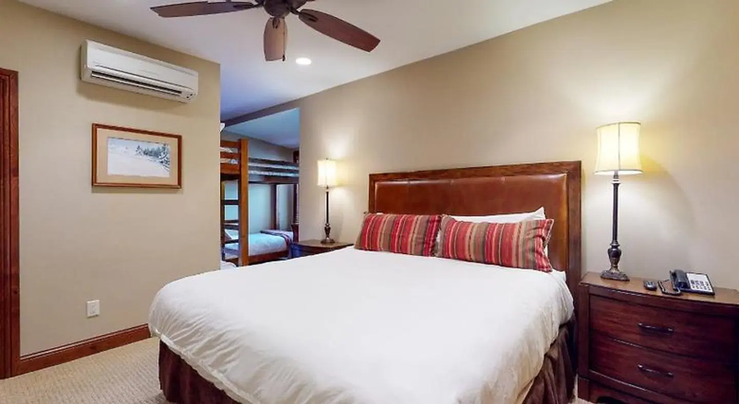 Lion Square Lodge ROOM_EXAMPLE