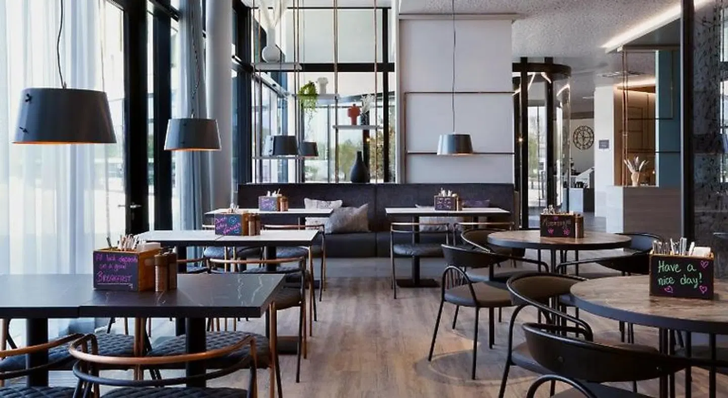 Candlewood Suites Dusseldorf Airport by IHG Restaurant