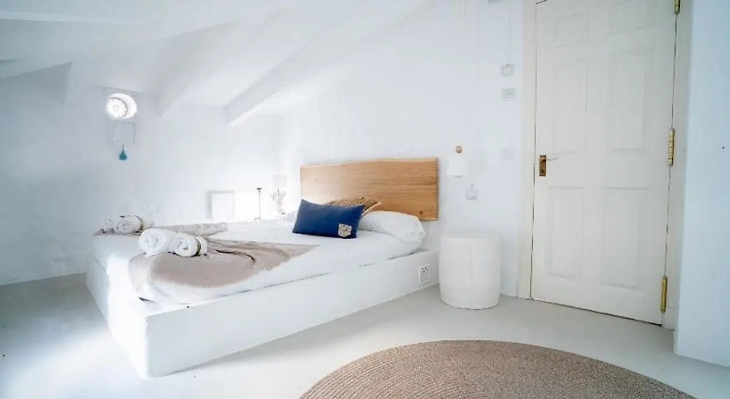 971 Menorca HEALTH_BEAUTY