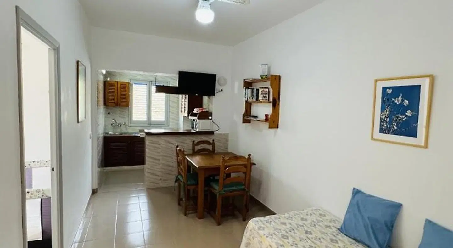 Can Granada ROOM_EXAMPLE