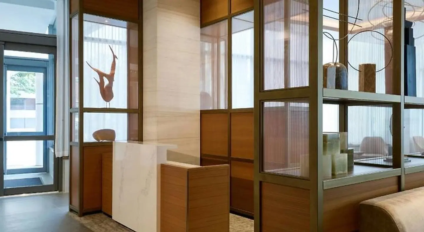 The Westin Flushing LaGuardia Airport LOUNGE_LOBBY