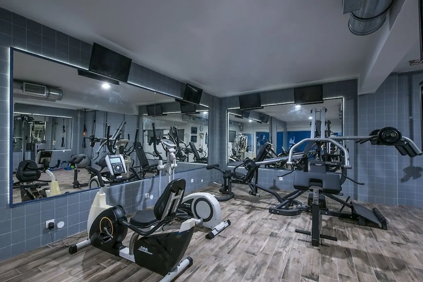 Eleni Beach SPORTS_AND_LEISURE