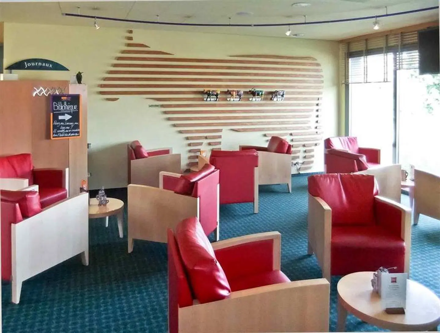 ibis Fribourg LOUNGE_LOBBY