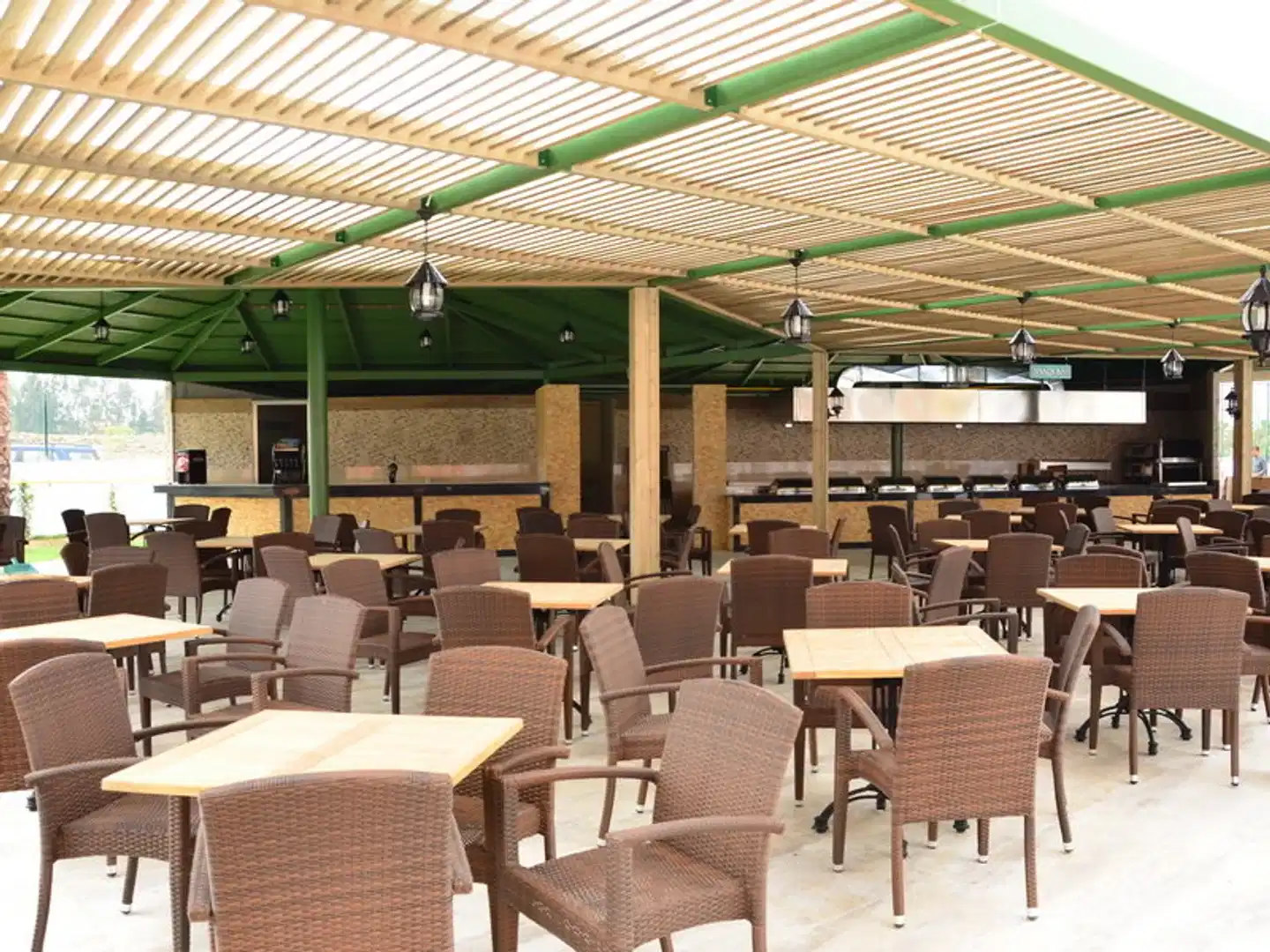 Club Side Coast Bar