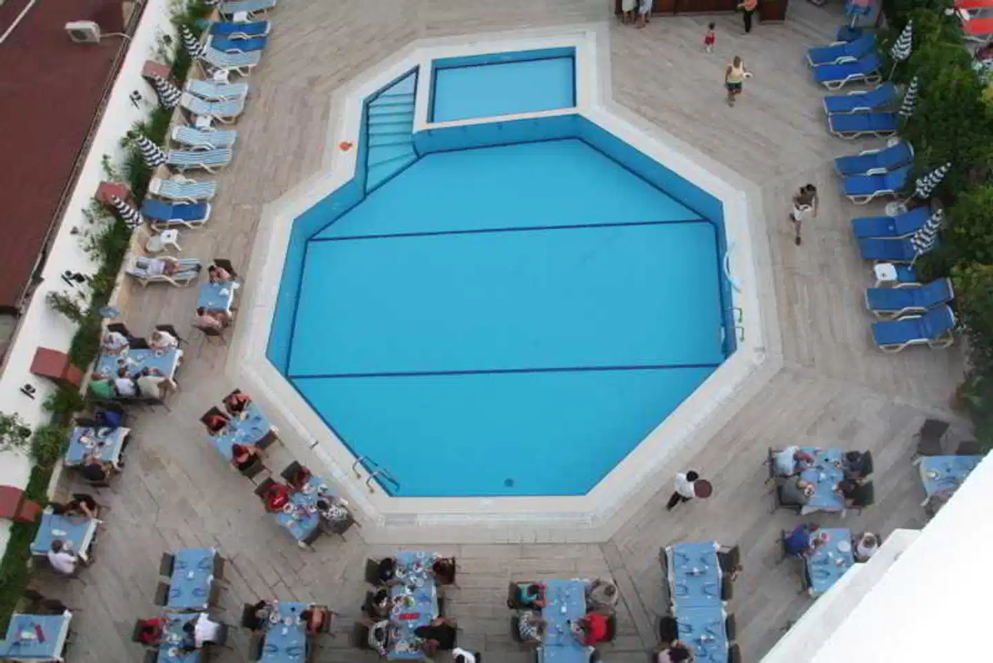 Elysee Beach Hotel Pool