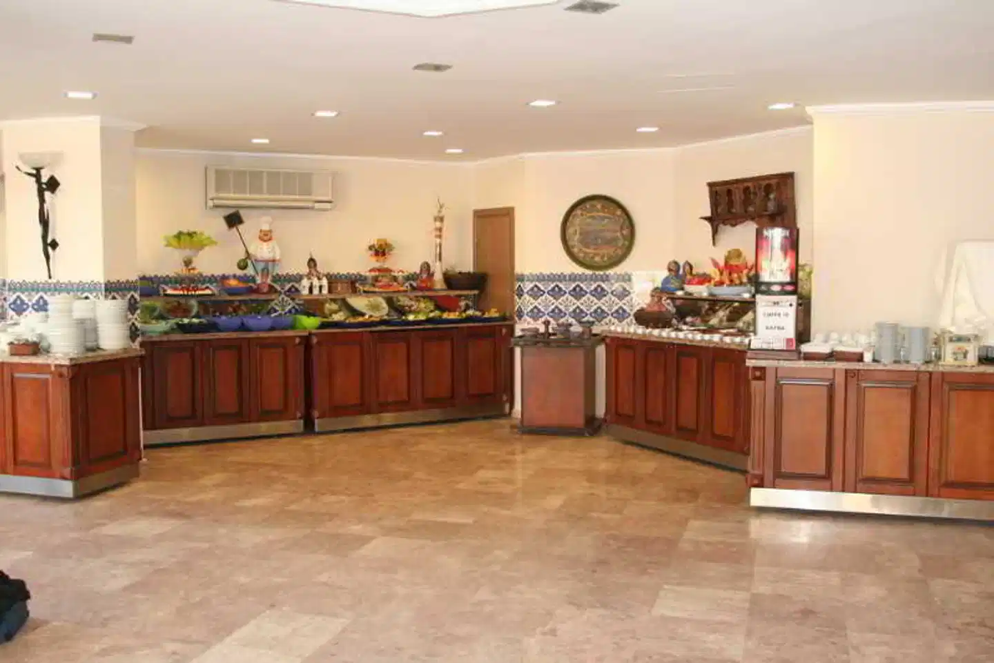Elysee Beach Hotel Restaurant