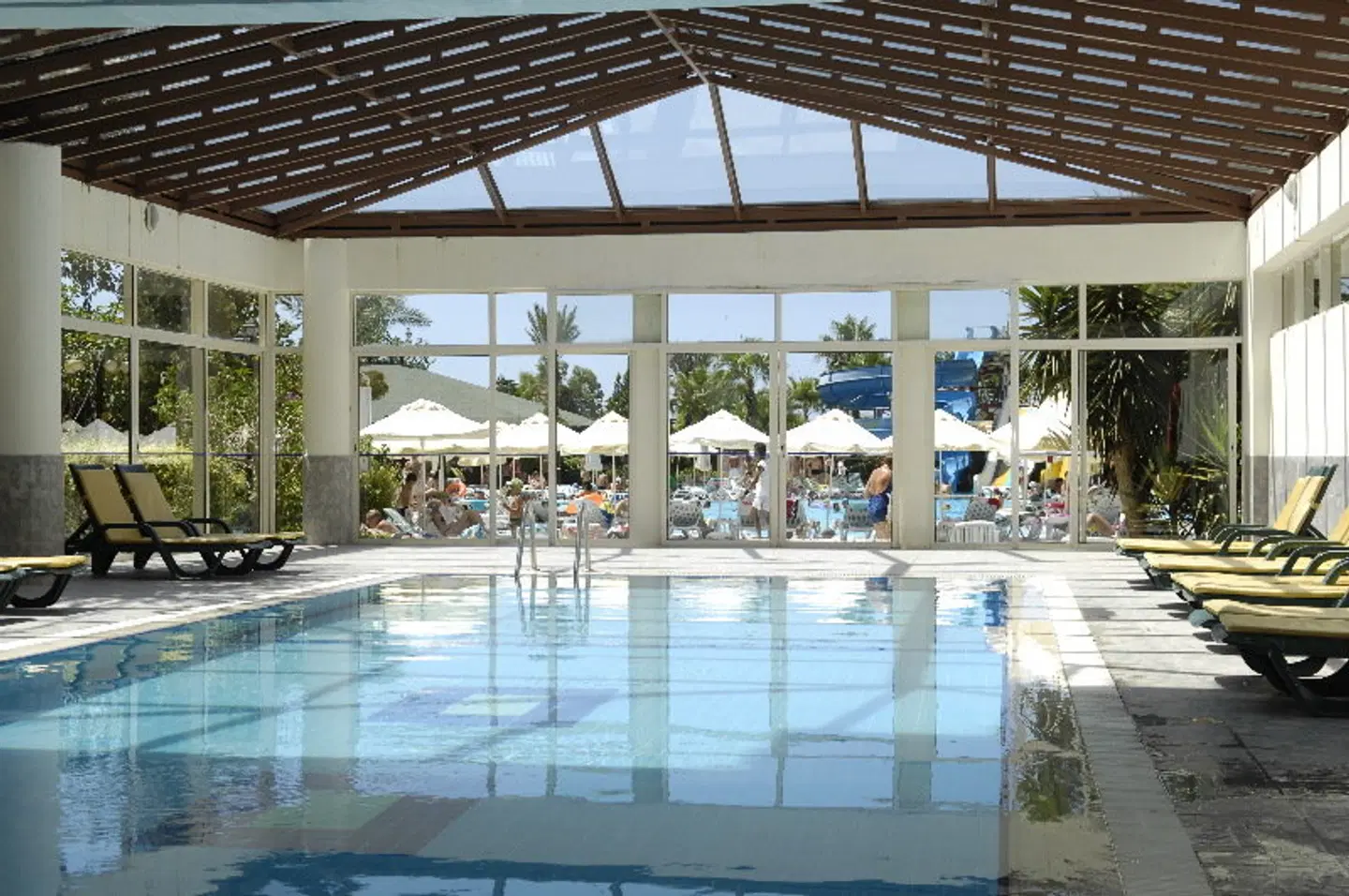 Holiday Park Resort OUTDOOR_POOL