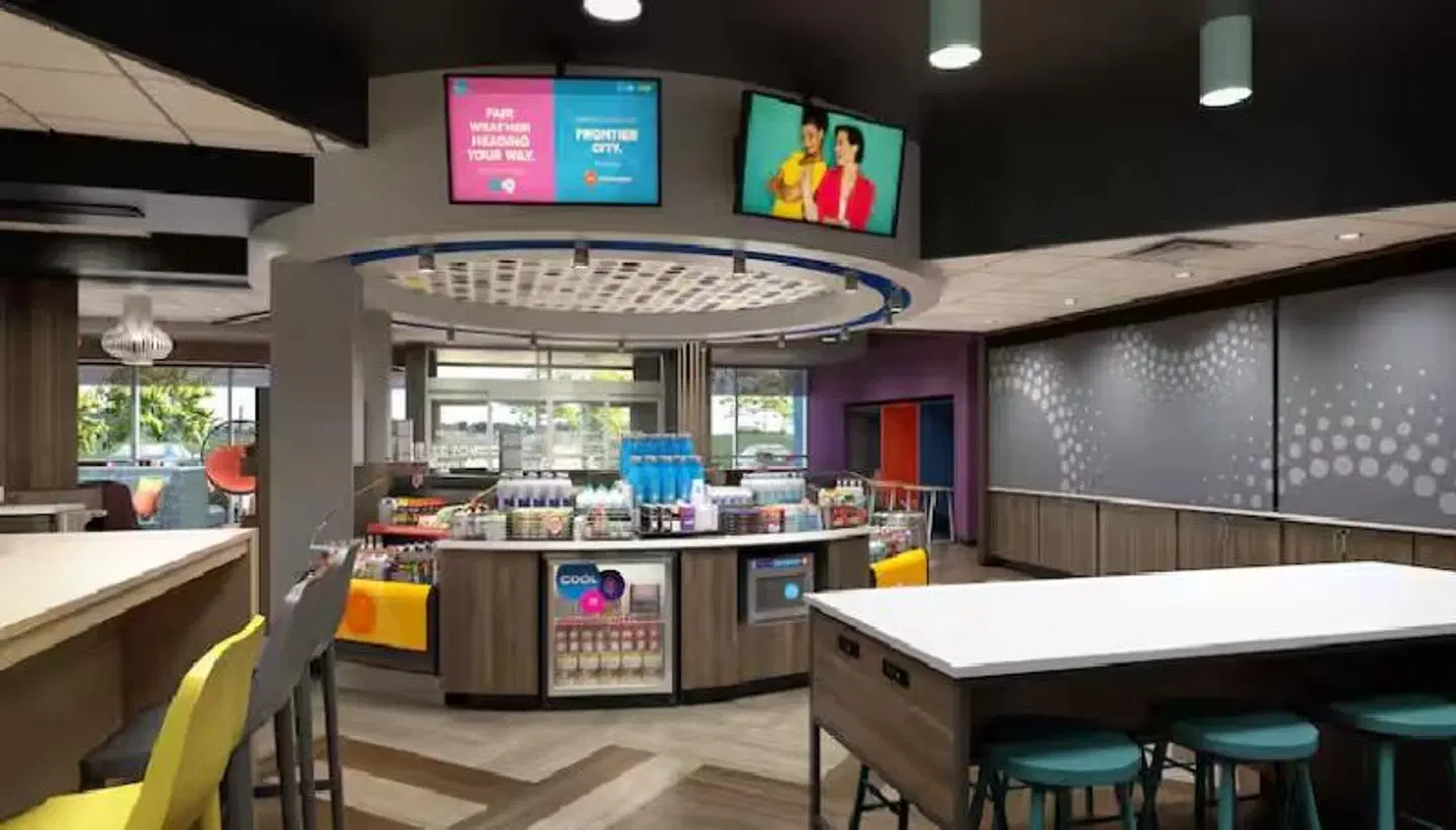 Tru By Hilton Stockbridge Bar