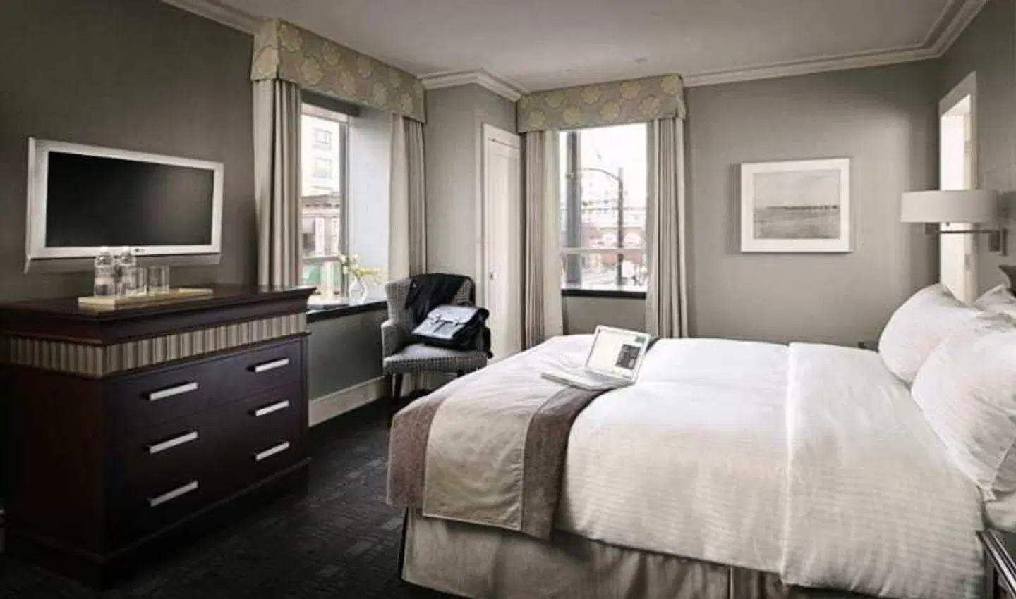 The St. Regis Hotel ROOM_EXAMPLE