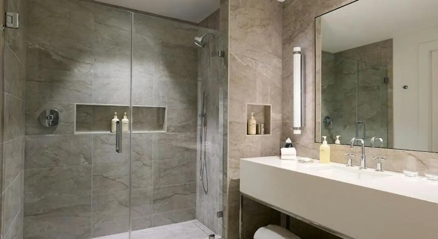 JW Marriott Reston Station Badezimmer