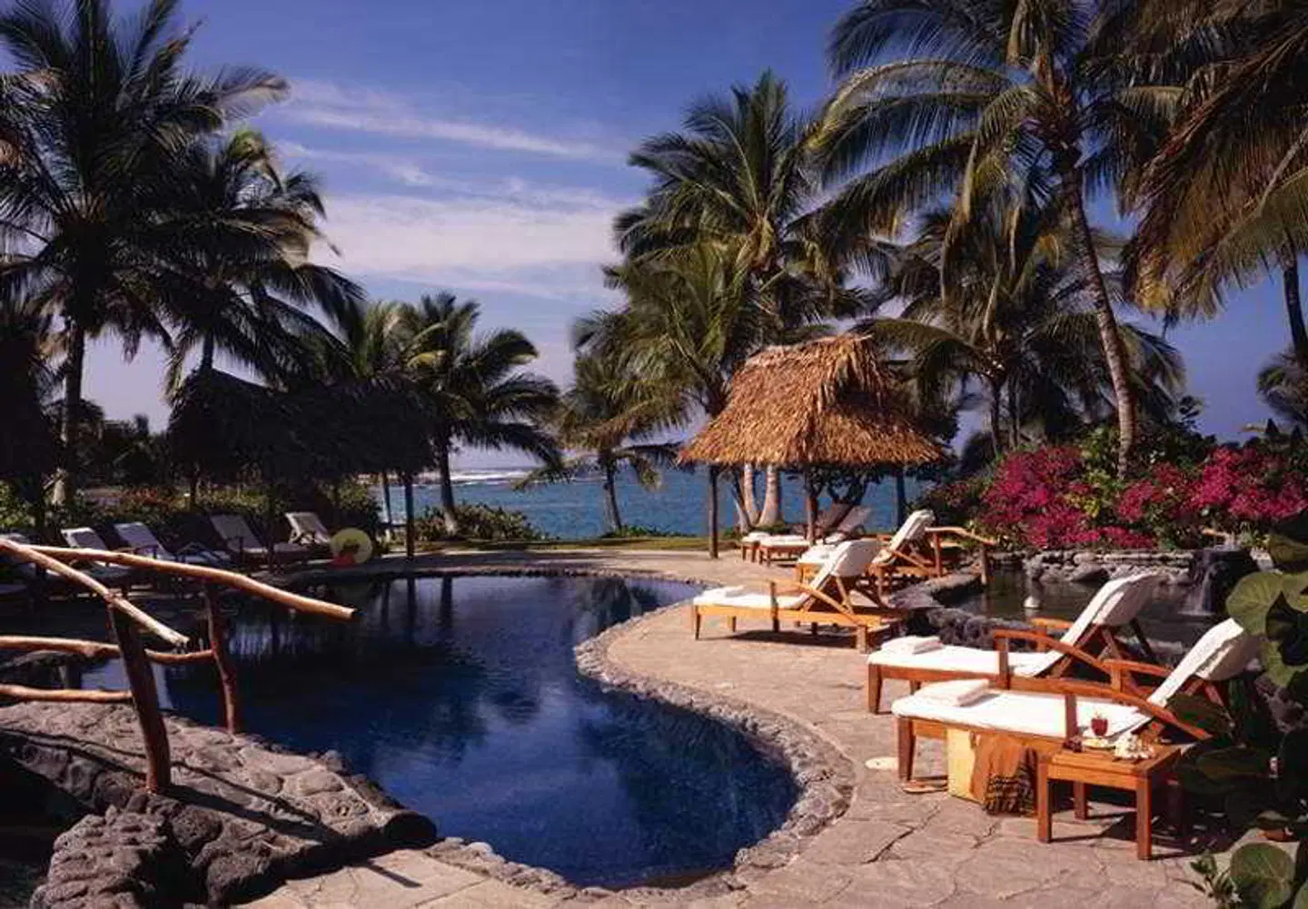 Kona Village, A Rosewood Resort OUTDOOR_POOL