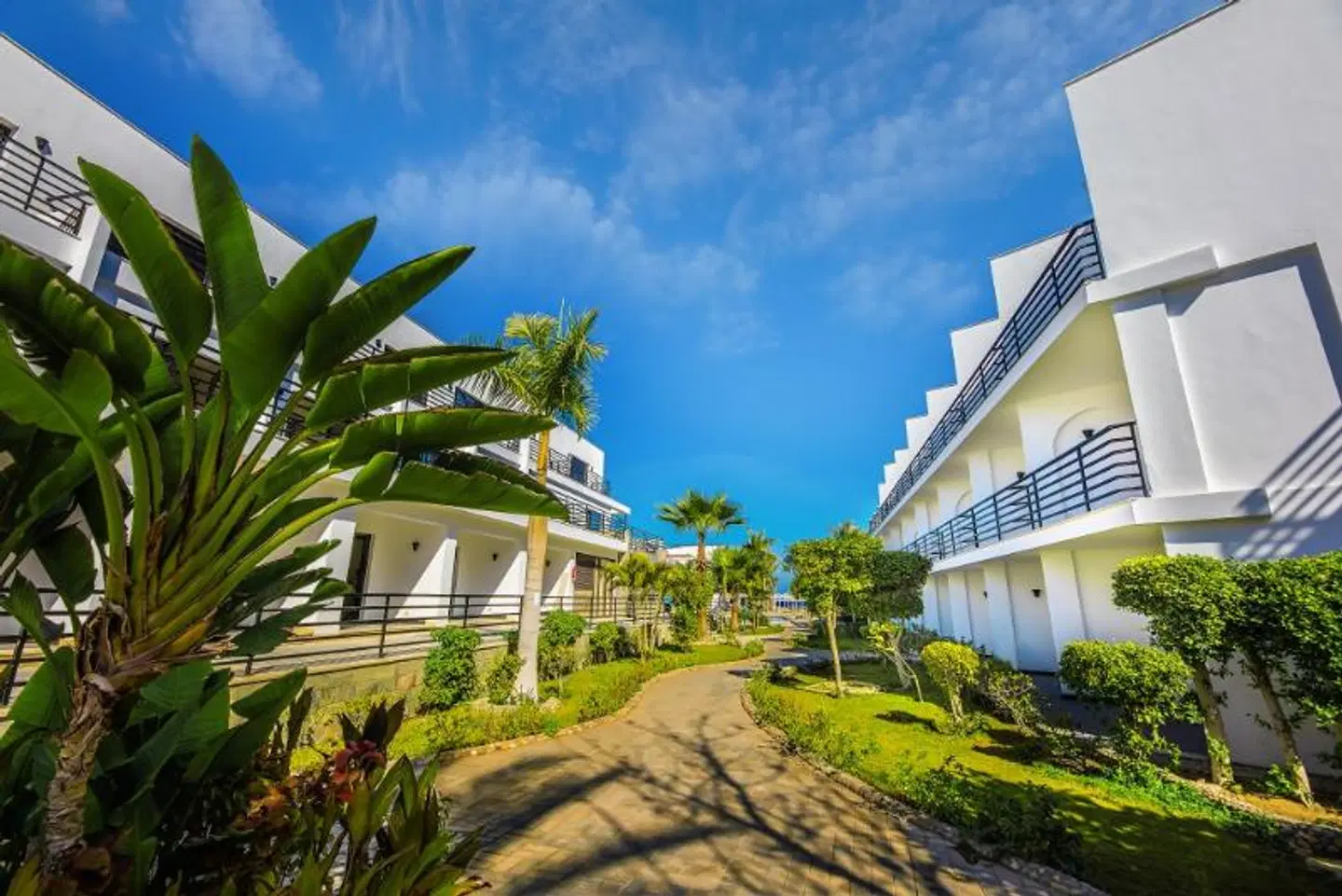 La Rosa Waves Beach Aqua Park EXTERIOR