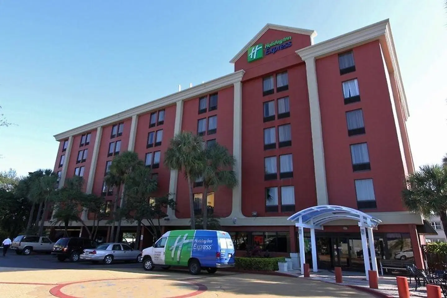 Onyx Hotel Miami Airport EXTERIOR