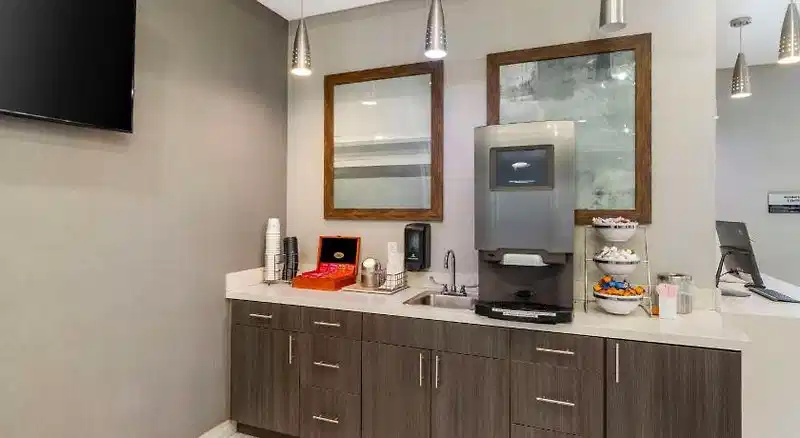 Best Western Plus Gardena Inn & Suites – Hotelfoto