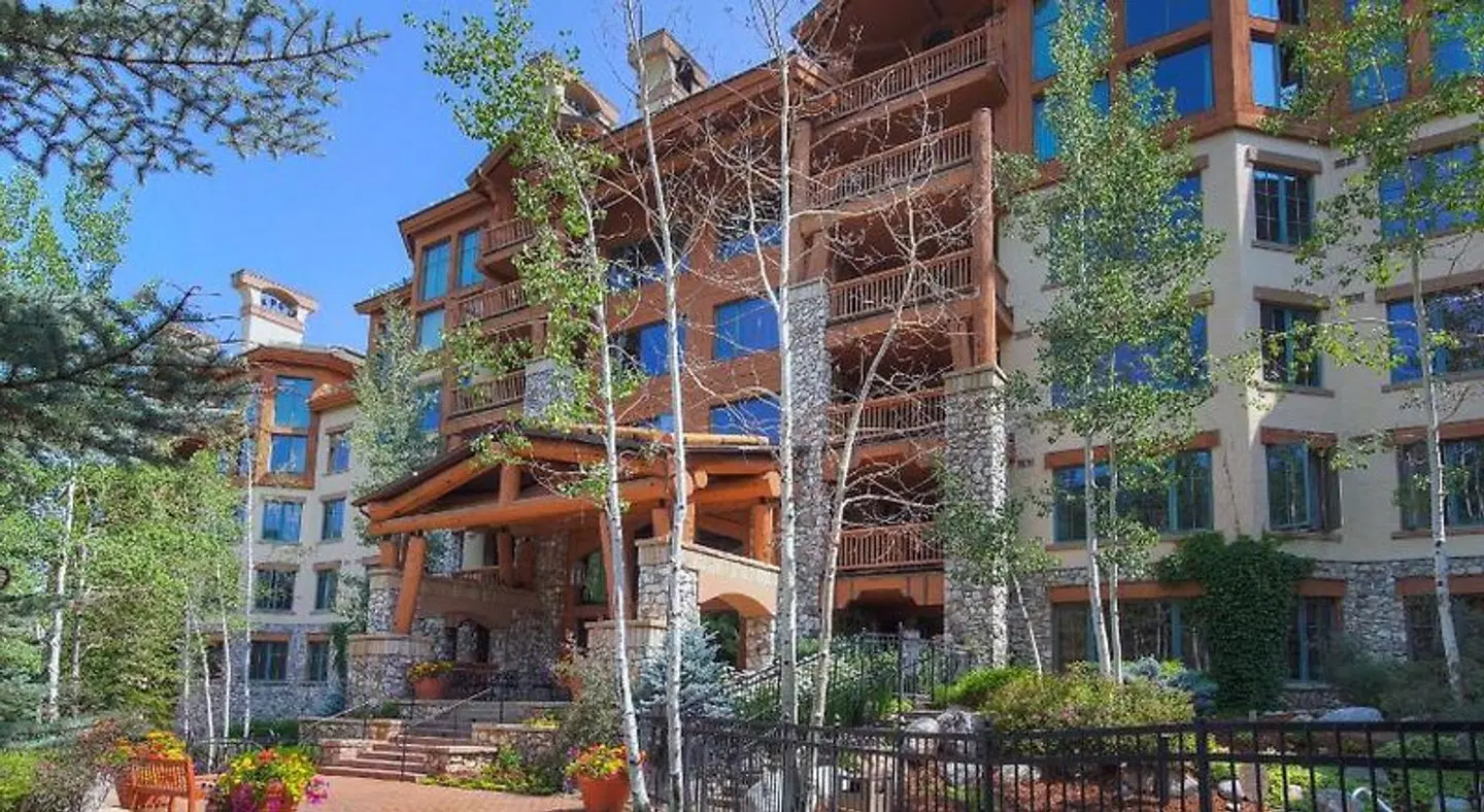 Elkhorn Lodge EXTERIOR