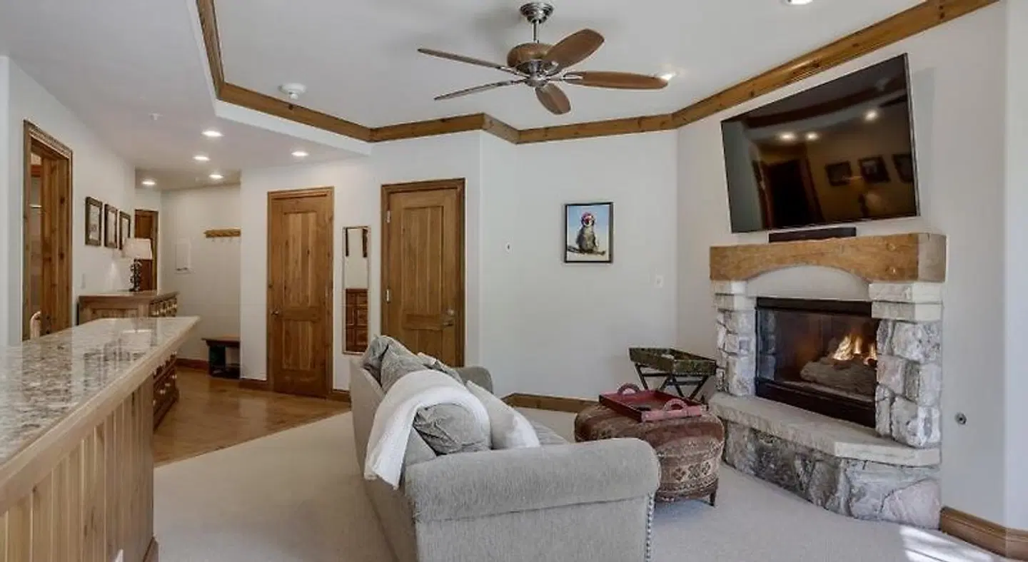 Elkhorn Lodge ROOM_EXAMPLE