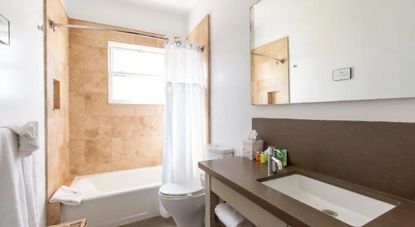 Su Casa at Venice Beach ROOM_EXAMPLE